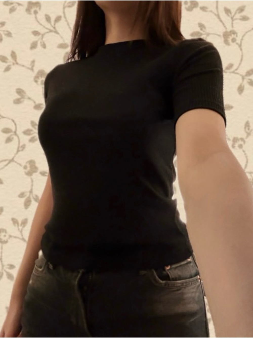 Women's Black Short-Sleeve Crewneck Tee
